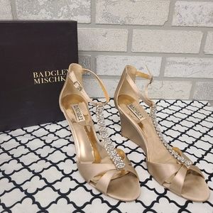 Badgley Mischka Romance Wedge Shoe Size 9